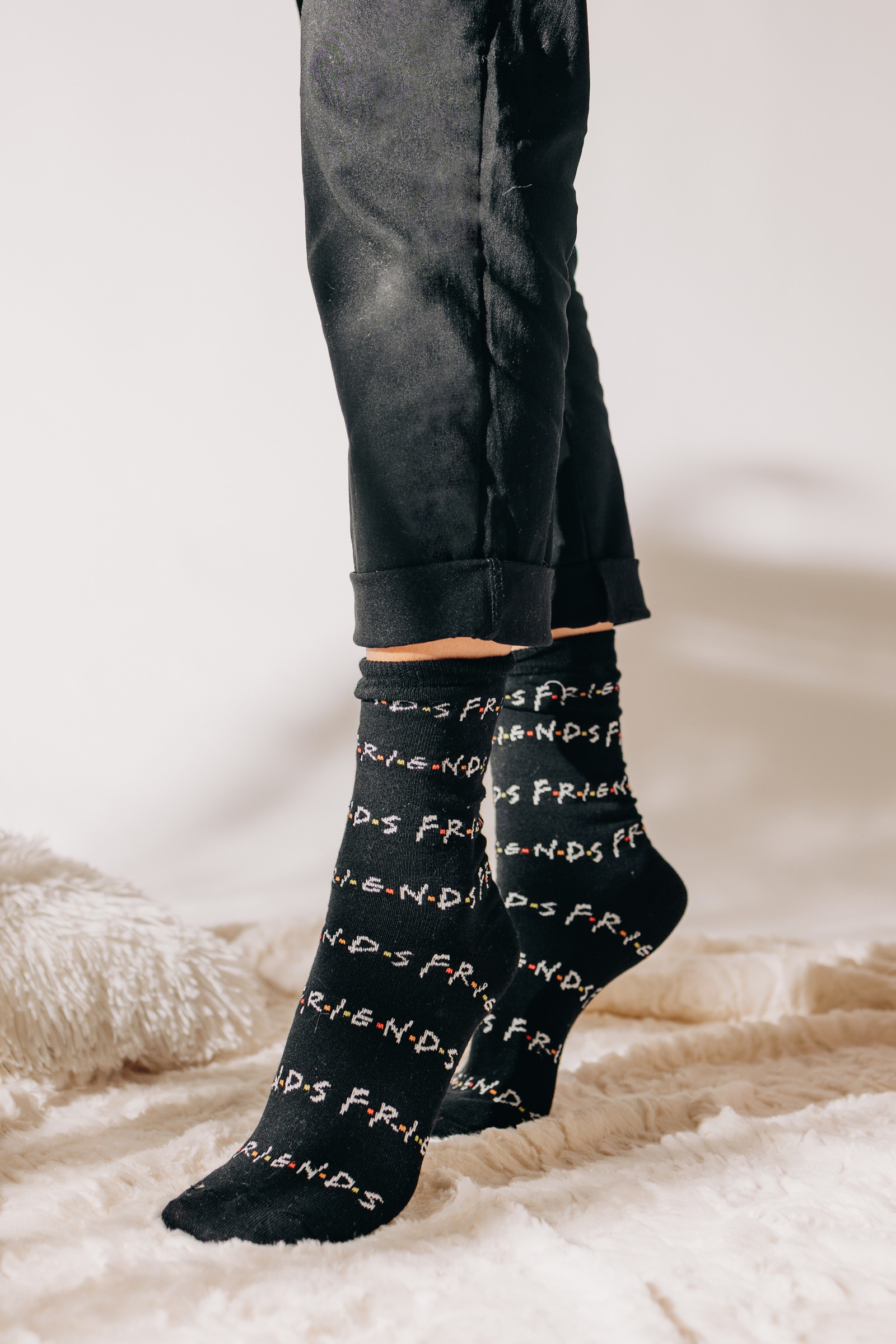 Μαύρες Unisex Βαμβακερές Κάλτσες με Γράμματα